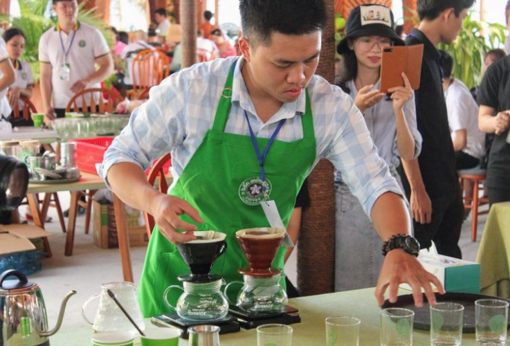 WHAT IS THE DIFFERENCE BETWEEN VIETNAMESE COFFEE AND COFFEE FROM OTHER